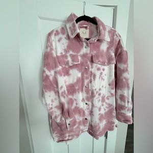 Fantastic Fawn oversized shacket, size small.